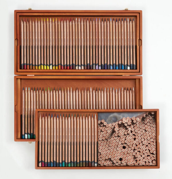Derwent Lightfast Pencils Wooden Box of 100 - Image 2