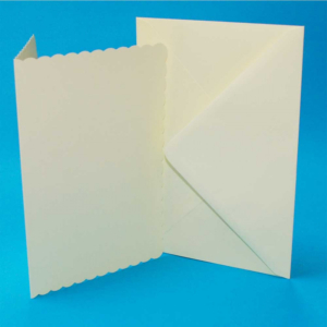 Pack of 50 Scalloped C6 Blank Cards & Envelopes - Ivory