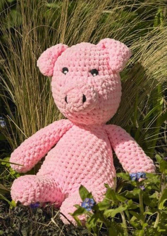 James C Brett Crochet Pattern JB937 Petunia Pig