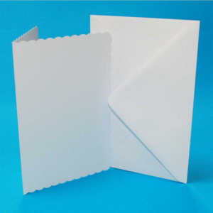 Pack of 50 Scalloped C6 Blank Cards & Envelopes - White