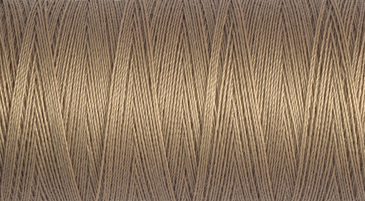 Gutermann Sew-All Thread 250m - Image 6