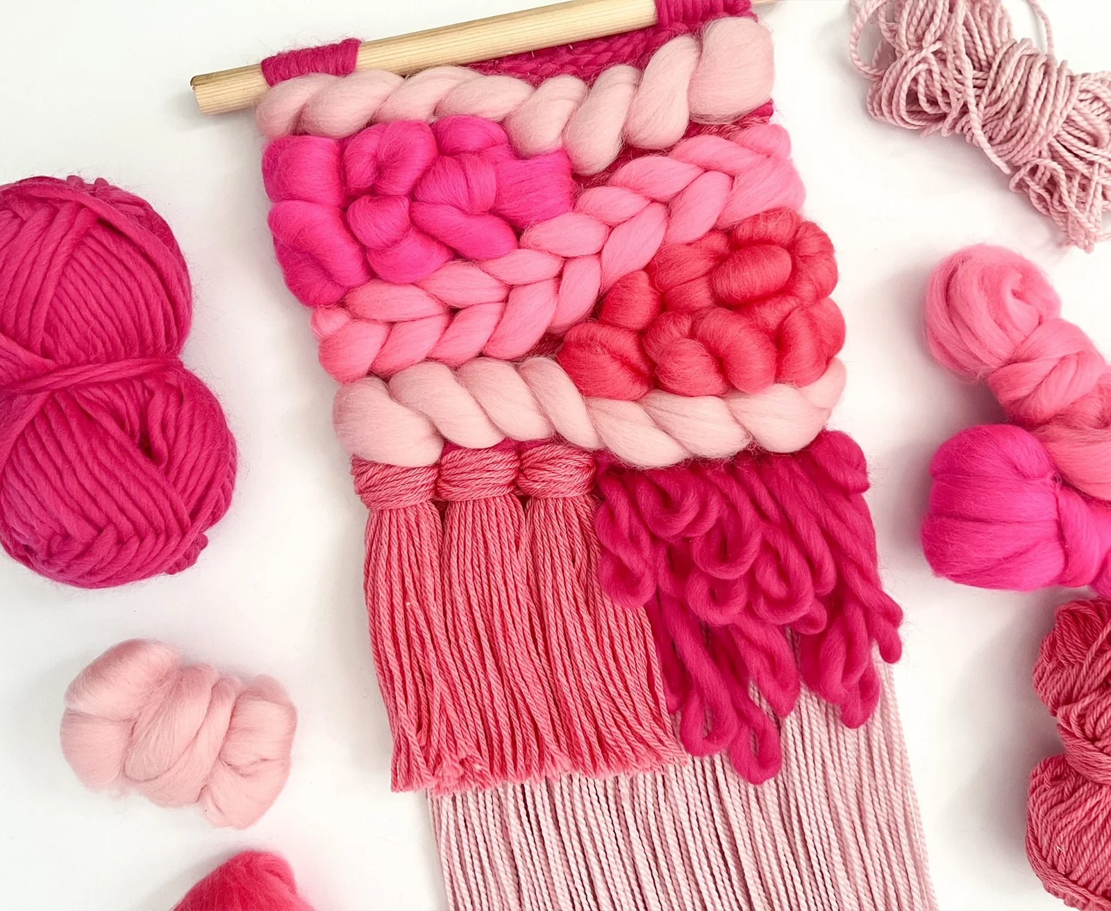 World Of Wool Pink Pick 'n' Mix Weavers Collection Kit - Image 2
