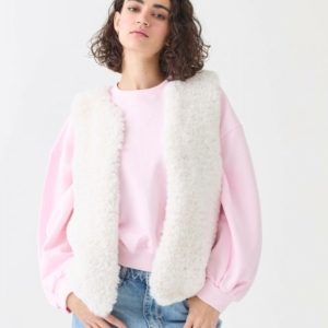 Sirdar Cosy Gilet Knitting Pattern