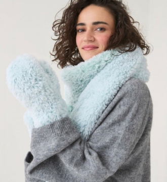 Sirdar Scarf & Mittens Knitting Pattern