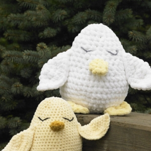 James C. Brett Pattern JB931 Duck / Bird