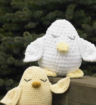 James C. Brett Pattern JB931 Duck / Bird